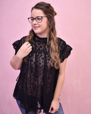 Floral + Lace Short Sleeve Blouse - The Southern Loft