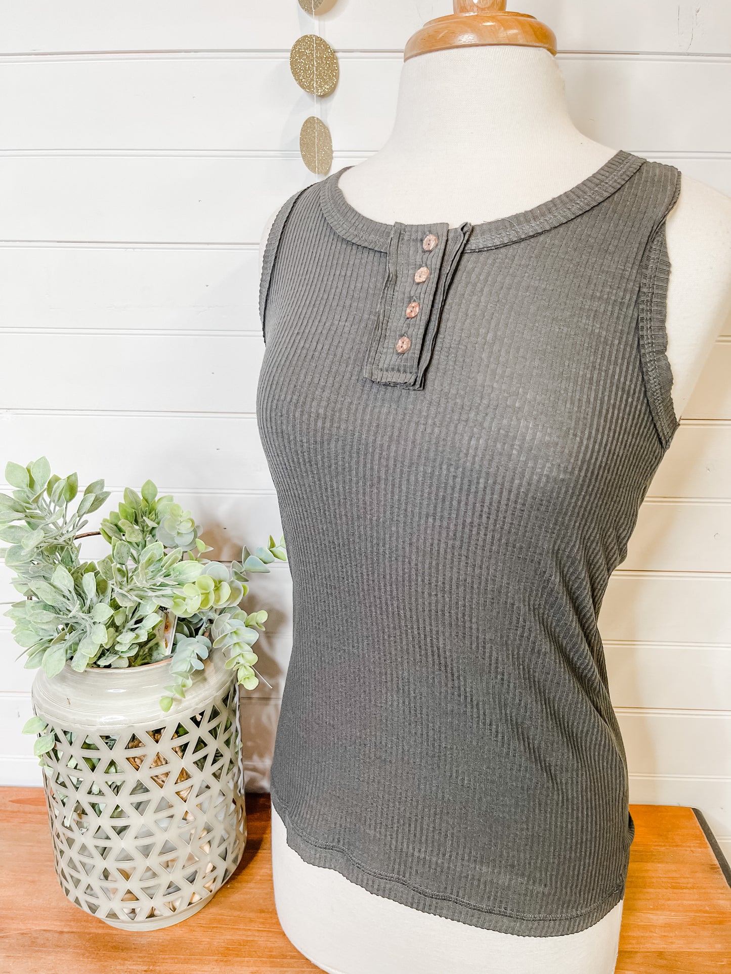 Ribbed Basic Tank Top